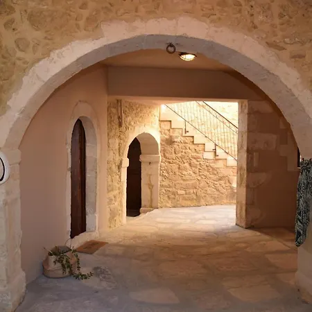 Vassili's House Vakantiehuis Roústika